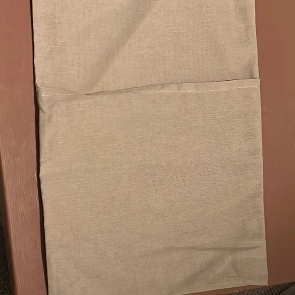 Gucci Cream Fabric Dust Bag - Picture 2 of 2